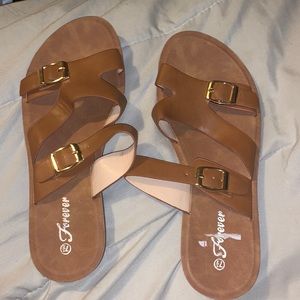 BRAND NEW BROWN SANDALS‼️